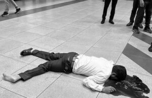 Housing board employee committed suicide: हाउसिंग बोर्ड कर्मचारी आफिस के चौथे मंजिल से कूदा , मौके पर ही मौत