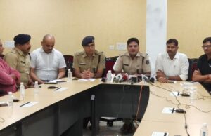 Telibandha firing: तेलीबांधा में कारोबारी पर फायरिंग के मामले में 6 आरोपी गिरफ्तार, शूटरों की अभी भी तलाश