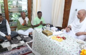 CM did Guru Darshan: गुरु पूर्णिमा पर सीएम विष्णुदेव साय ने बनोरा अघोर पीठ आश्रम में गुरु के किए दर्शन