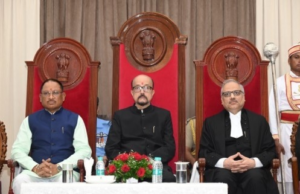 Oath of Governor: छत्तीसगढ़ के 10वें राज्यपाल रमेन डेका ने ली पद की शपथ, मुख्यमंत्री विष्णु देव साय ने दी बधाई