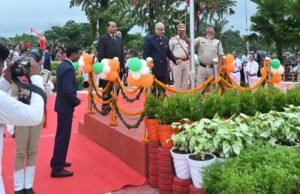 Independence Day celebration at High Court: हाईकोर्ट में चीफ जस्टिस रमेश सिन्हा ने किया ध्वजारोहण, परेड की ली सलामी