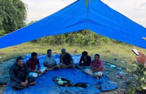 Gambling in the Forest: जंगल में टेंट लगाकर खेल रहे थे जुआ, आ धमकी पुलिस