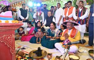 Hareli Tihar: सीएम साय ने हरेली तिहार के मौके पर की पूजा-अर्चना, विधानसभा अध्यक्ष रमन सिंह भी हुए शामिल