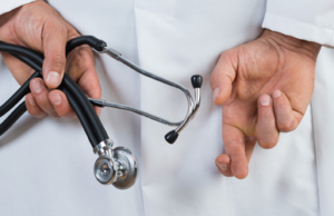 Salary of senior resident doctors increased: अनुसूचित क्षेत्रों के सीनियर रेसीडेंट डॉक्टरों का वेतन अब सवा दो लाख