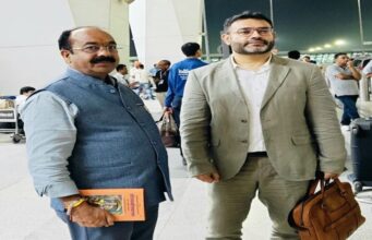 Deputy CM Sav left for America: हाथ में रामचरित मानस लेकर उपमुख्यमंत्री अरुण साव सड़क निर्माण अध्ययन यात्रा पर अमेरिका रवाना