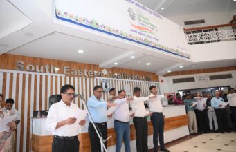 Cleanliness is service campaign: स्वच्छता शपथ के साथ एसईसीएल में “स्वच्छता ही सेवा” अभियान