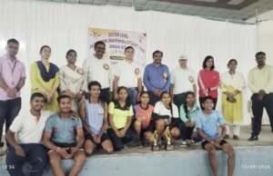 Zone level badminton competition: परिक्षेत्र स्तरीय बेडमिंटन स्पर्धा में ईवीपीजी कालेज की महिला टीम विजेता