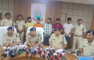 Surajpur massacre: बहुचर्चित सूरजपुर कांड के सभी 5 आरोपी गिरफ्तार, बदले की भावना से प्रधान आरक्षक की पत्नी व बेटी को मार डाला