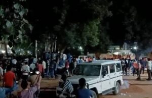 Death in police custody: थाने के वाशरूम में फांसी पर लटकी मिली युवक की लाश , ग्रामीणों ने थाना घेरा
