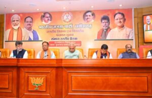 Urban body-panchayat elections: नगरीय निकाय-पंचायत चुनाव 5 चरणों में होने की संभावना, ओबीसी आरक्षण पर आज कैबिनेट की मंजूरी संभव
