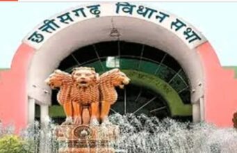 Chhattisgarh assembly: स्वास्थ्य मंत्री श्याम बिहारी और पूर्व मुख्यमंत्री बघेल के बीच विधानसभा में नोंक-झोंक