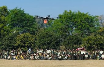 SRVM: साधु राम विद्या मंदिर के बच्चों को दी गई ड्रोन टेक्नोलॉजी की ट्रेनिंग