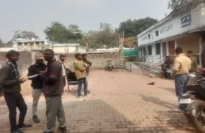 Road Accident: क्रिसमस की खुशियां मातम में बदलीं, सड़क हादसे में पति-पत्नी और बेटे की मौत