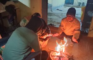 Weather alert: सूरजपुर शीतलहर की चपेट में, सड़कों पर सन्नाटा, लोग अलाव का ले रहे सहारा