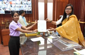 Indian citizenship: पाकिस्तान से आये हिंदू शरणार्थियों को मिली भारतीय नागरिकता, दुर्ग कलेक्टर ने दिया सर्टिफिकेट