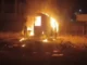 Ambulance set on fire: आसामाजिक तत्वों ने सरकारी एंबुलेंस 108 को लगाई आग, वाहन जलकर खाक