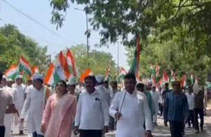 Congress’s tricolour mar: छत्तीसगढ़ में कांग्रेस ने निकाली तिरंगा यात्रा, “भारतीय सेना जिंदाबाद” के नारों से गूंजी सड़कें
