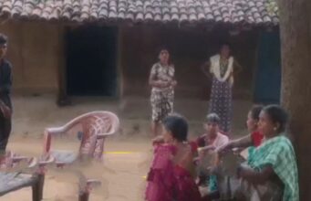 Naxal violence: नक्सलियों ने 2 ग्रामीणों को घरों से खींचकर निकाला और कर दी हत्या, दहशत में पूरा गांव