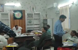 ACB Raid : जमीन नामांतरण के लिए 25 हजार रूपए की रिश्वत लेते बाबू पकड़ाया