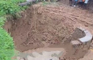3 died due to well collapse : भारी बारिश से कुआं धंसा, मलबे में दबकर एक ही परिवार के 3 की मौत