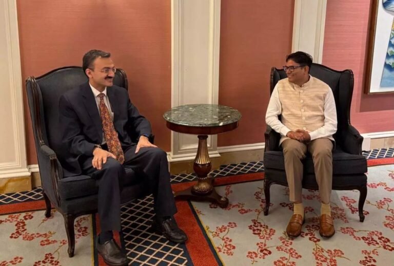 CG-News-Finance-Minister-OP-Choudhary-met-Ashutosh-Jindal-in-Washington-DC-discussed-development-plans-of-Chhattisgarh.jpg