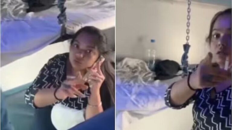 Women-Smoking-in-Train.jpg