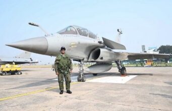 President Murmu’s Rafale flight: राष्ट्रपति द्रौपदी मुर्मू ने राफेल में भरी उड़ान, कहा- अविस्मरणीय अनुभव