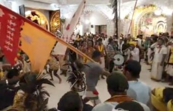 Controversy over sacrifice: बम्लेश्वरी मंदिर में बलि देने के प्रयास से उपजा विवाद, प्रशासनिक अधिकारियों ने दी समझाइश