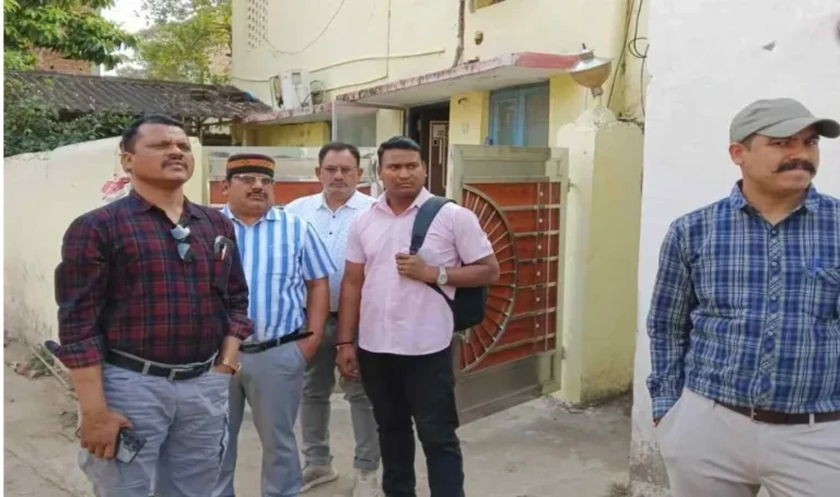 Manendragarh-Municipal-Accountant-Arrested-for-Accepting-Bribe.webp