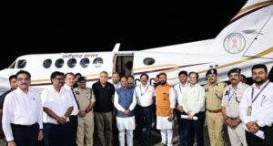 Bilaspur airport: बिलासा देवी केवट एयरपोर्ट से नाइट फ्लाइट की हुई शुरूआत: मुख्यमंत्री ने भरी पहली उड़ान
