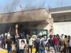 Karachi US Embassy : कराची US दूतावास में घुसे पाकिस्तानी प्रदर्शनकारी, अमेरिकी सैनिकों की फायरिंग में 10 की मौत,कई घायल