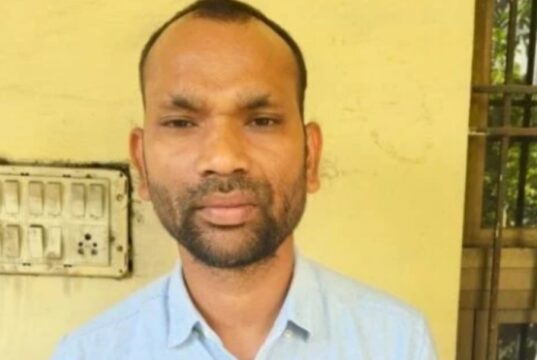 CG Bribery: रायपुर आरटीओ दफ्तर का आपरेटर 15 हजार की रिश्वत लेते गिरफ्तार