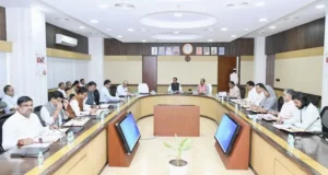 Cabinet Dicision: साय कैबिनेट के महत्वपूर्ण निर्णय, डामर की बड़ी की़मत पर ठेकेदारों को मिलेगी राहत, कर्मचारी चयन मंडल सामान्य प्रशासन के अधीन