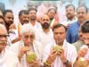 Congress’s Protest: अपनी मांगे मनवाने के बाद कांग्रेस ने खत्म किया धरना, तीन दिन तक के प्रदर्शन से खींचा ध्यान
