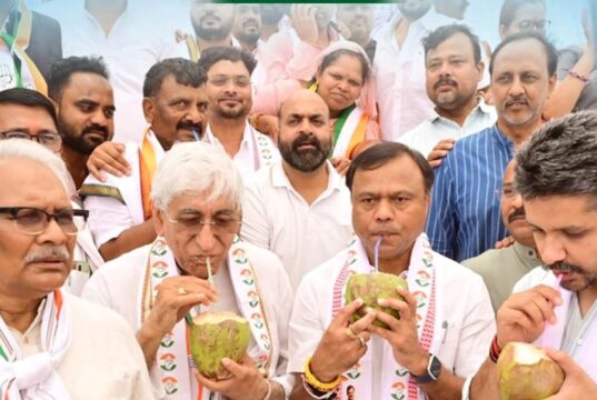 Congress’s Protest: अपनी मांगे मनवाने के बाद कांग्रेस ने खत्म किया धरना, तीन दिन तक के प्रदर्शन से खींचा ध्यान