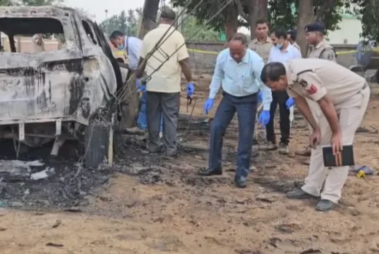 Nagoi triple murder case: नौगोई में फॉर्च्यूनर में जिंदा जलाने की घटना में अब तक 3 की हुई मौत, 4 आरोपी गिरफ्तार