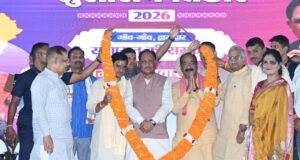 Sushasan Tihar : सुशासन तिहार में मुख्यमंत्री ने बिलासपुर को दी 134 करोड़ के विकास कार्यों की सौगात, महतारी वंदन की 28वीं किस्त भी जारी