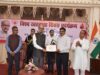 World Blood Donor Day: 53वीं बार रक्तदान करने वाले बजरंग लाल गर्ग राज्यपाल के हाथों सम्मानित