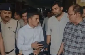 Fake lawyer caught : रायपुर डिस्ट्रिक्ट कोर्ट परिसर से फर्जी वकील पकड़ाया, जमानत के नाम पर वसूले थे 10 हजार