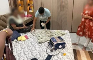 IPL Online Betting Busted : आईपीएल फाइनल मैच पर ऑनलाइन सट्टा, दो सटोरिये गिरफ्तार, 32 लाख रुपए नकद जब्त