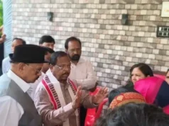 CG News : नौगई हत्याकांड के पीड़ित परिवार के घर पहुंचे मंत्री रामविचार नेताम, CBI जांच और बुलडोजर कार्रवाई की मांग की