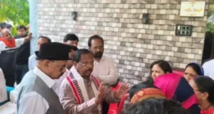 CG News : नौगई हत्याकांड के पीड़ित परिवार के घर पहुंचे मंत्री रामविचार नेताम, CBI जांच और बुलडोजर कार्रवाई की मांग की