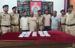 CG Crime : ज्वेलरी शॉप में चोरी का 4 महीने बाद खुलासा, 6.80 लाख के सोना-चांदी के जेवर बरामद, 4 आरोपी गिरफ्तार