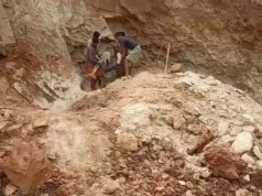 Illegal mining accident: अवैध पत्थर खदान धसकने से खुदाई कर रहे 2 मजदूरों की मलबे में दबकर मौत