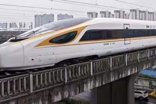 India Bullet Train : घंटों का सफर होगा मिनटों में, रेल मंत्री ने किया ऐलान, पहली बुलेट ट्रेन अगले साल