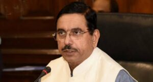 Dharmendra pradhan resignation: राष्ट्रपति ने धर्मेंद्र प्रधान का इस्तीफा किया मंजूर, प्रह्लाद जोशी बनाए गए नए शिक्षा मंत्री
