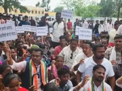 Congress Protest: नक्सल मामलों में जेल में बंद आदिवासियों की रिहाई की मांग, सुकमा में कांग्रेस का प्रदर्शन