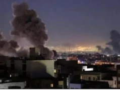 US bombing of Iran : होर्मुज पर फिर भड़की जंग, केशम द्वीप और बंदर अब्बास पर अमेरिका का एयर स्ट्राइक