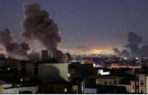 US bombing of Iran : होर्मुज पर फिर भड़की जंग, केशम द्वीप और बंदर अब्बास पर अमेरिका का एयर स्ट्राइक