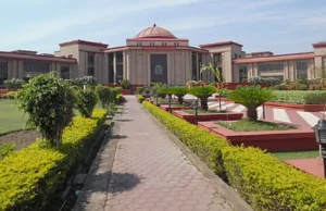 CG High Court: छत्तीसगढ़ हाईकोर्ट ने 56 नए जजों को दी पहली पोस्टिंग, 29 अगस्त तक पदभार संभालने के आदेश